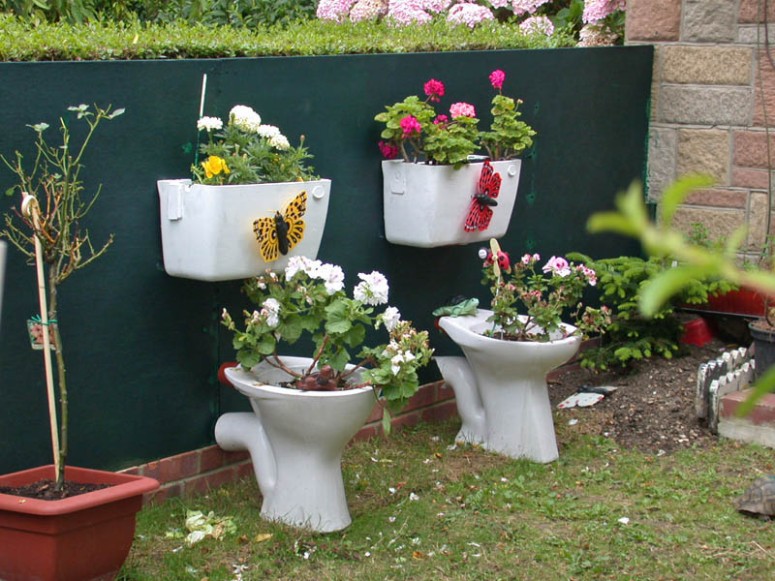 Toilet-garden